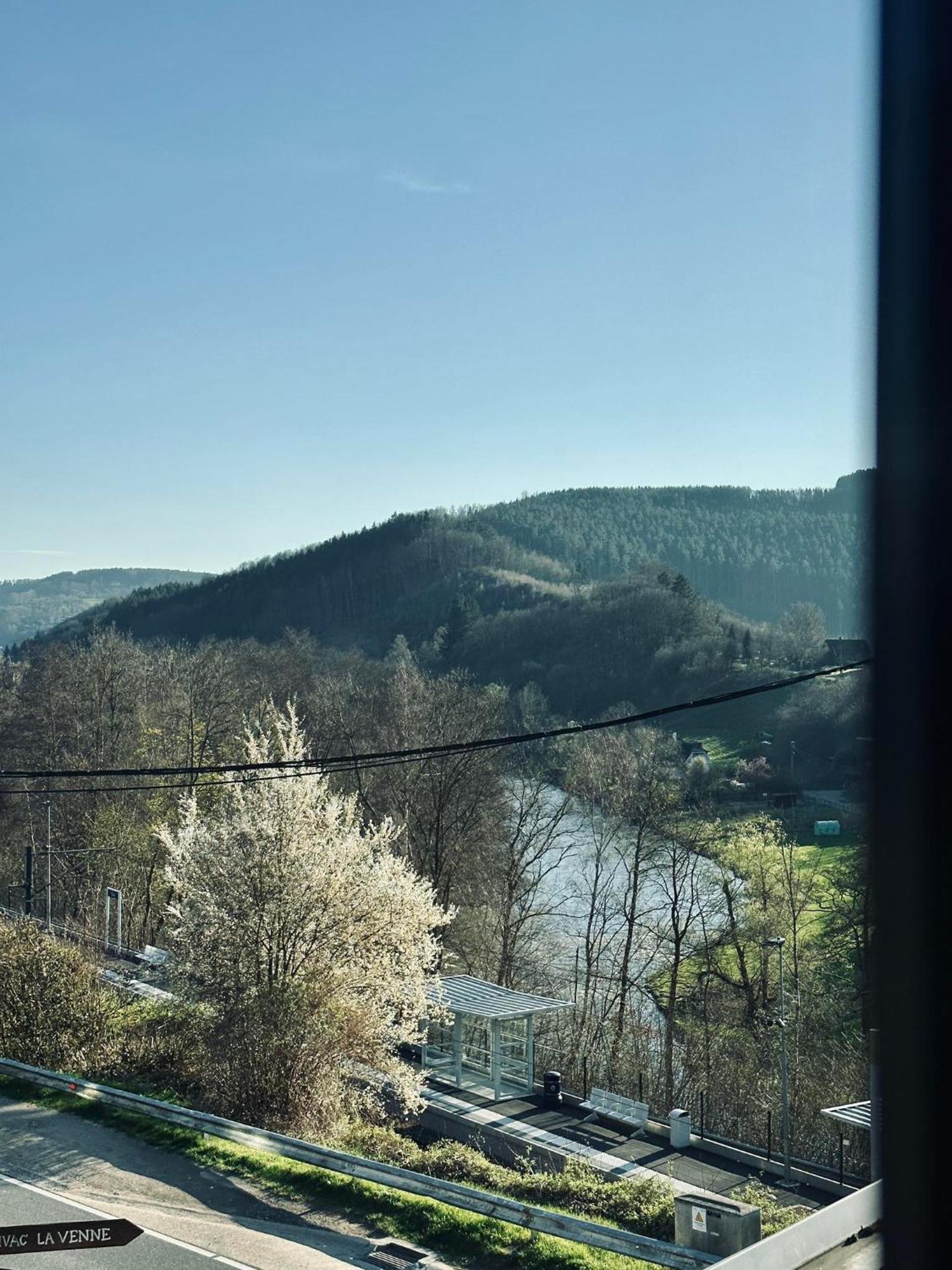 Le Coffee Ride Cycling Cafe Hotel Stavelot Exterior foto